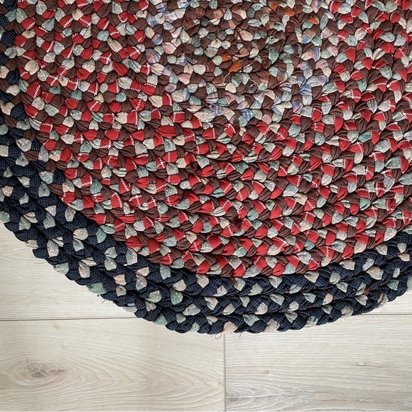 Handcrafted Bohemian Multicolour Braided Round Rug - Picture 9 of 10